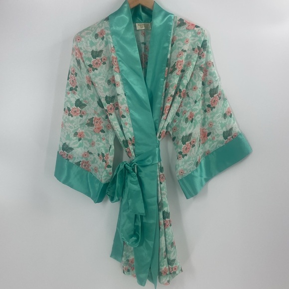 Victoria's Secret peach and aqua, wraparound silky feeling floral robe - Picture 1 of 15